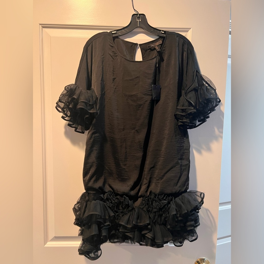 BCBGMAXAZRIA women’s black dresss. Size XS